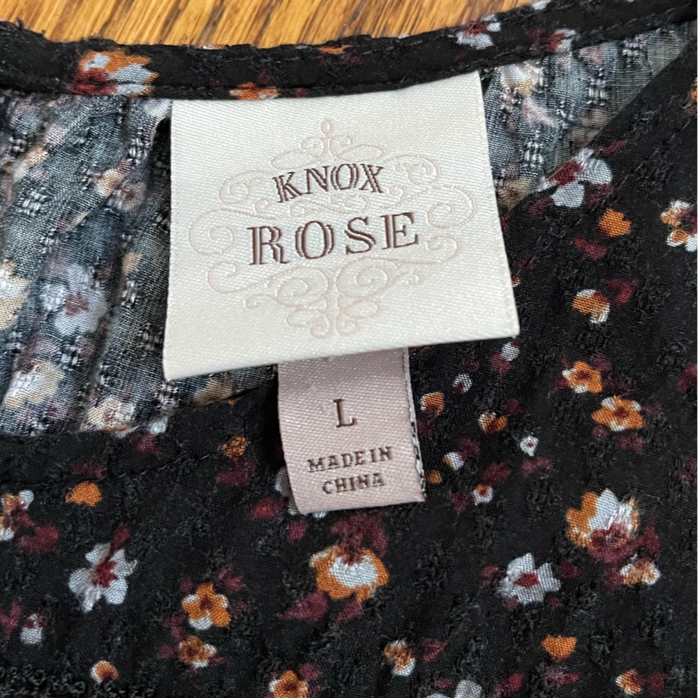 KNOX ROSE Top - Picture 2 of 4